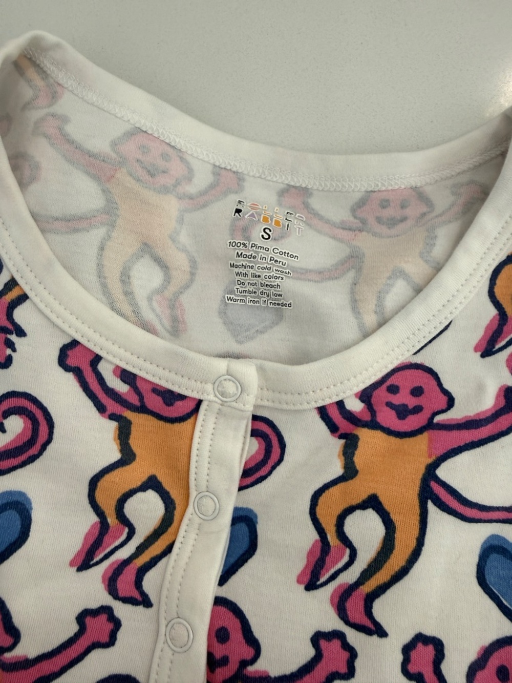 Roller Rabbit Giant Monkey Heart Pajama 2 Piece Long Sleeve Long Pant Sleepwear - Picture 2 of 4